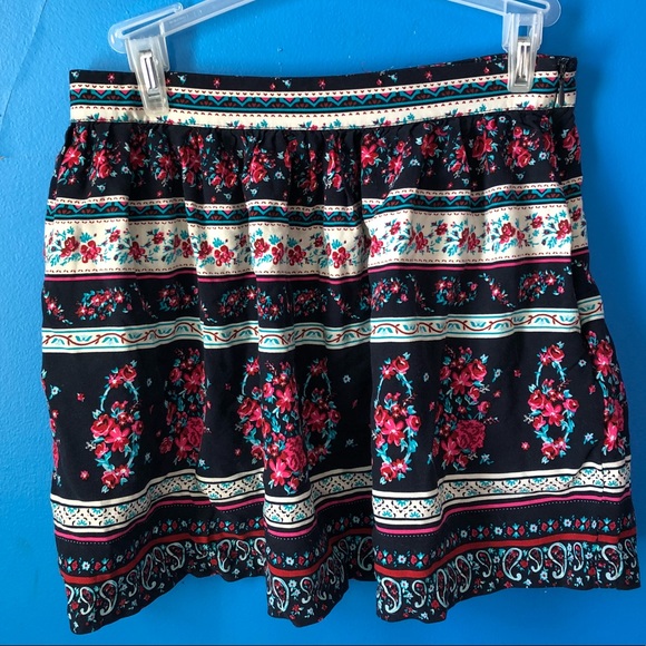 Black & Floral Summer Bundle🌸 - Picture 5 of 5